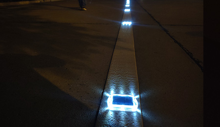 solar road stud marker