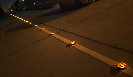 solar road stud marker